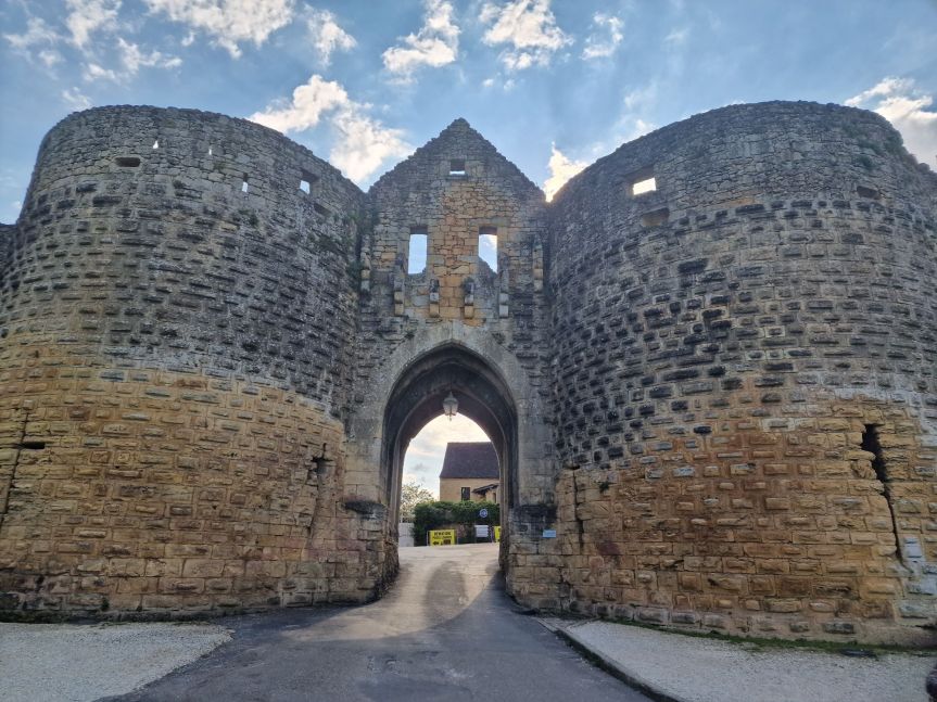 Visiter Domme : entre beauté architecturale et paysages&nbsp;époustouflants