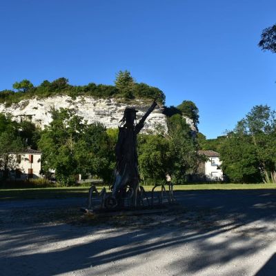 Statue en bois de Mortagne sur gironde