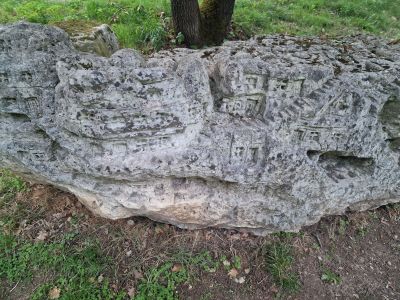 Sculpture des Lapidiales : Rando Viv'Envaux 2025